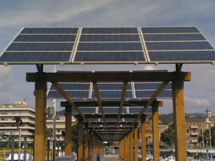 fotovoltaico porto turistico